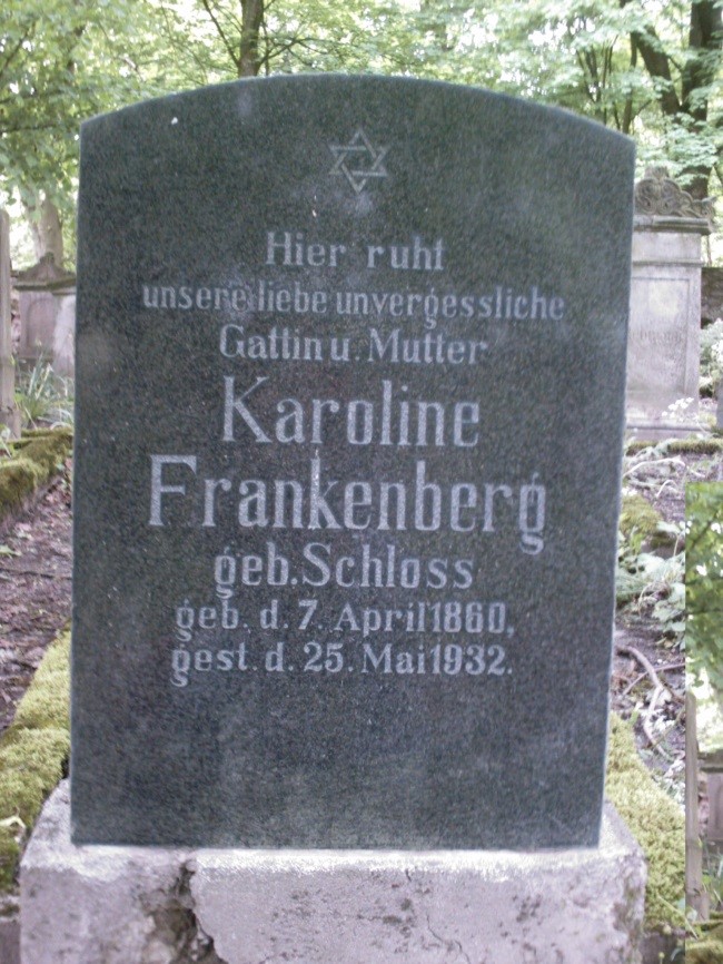 Grabstein Karoline Frankenberg (Sammlung: Kerstin Möhring)