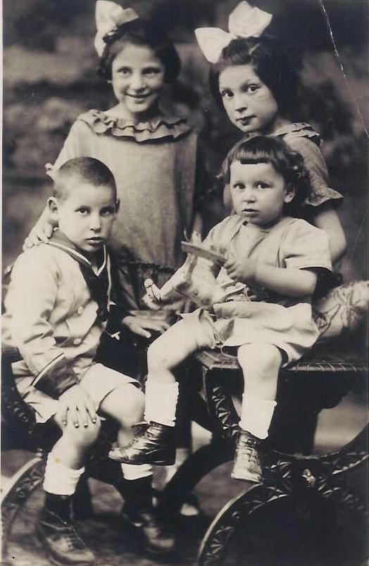 Ilse, Lilly, Gustav und Meinhard (Sammlung: Familie Götz)