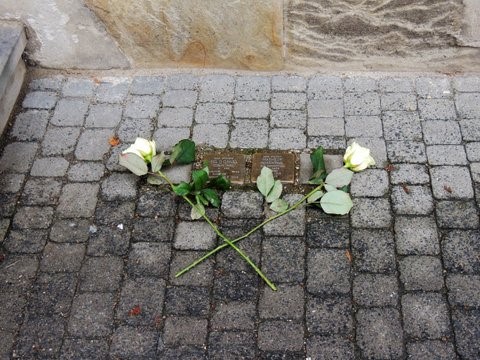 Verlegung von Stolpersteinen zum Gedenken